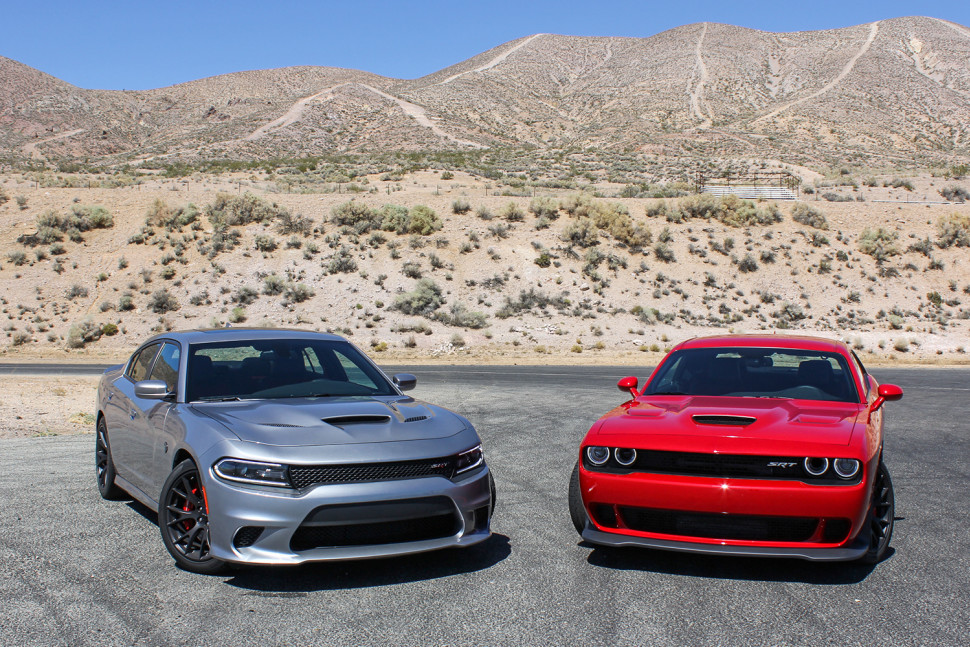 2015-dodge-charger-and-challenger-srt-hellcats-970x647-c
